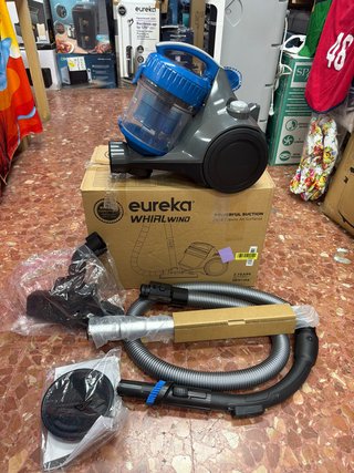 Aspiradora Sin Bolsa Eureka WhirlWind 700w