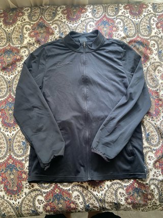 Giubbotto sportivo Nike nero con cerniera