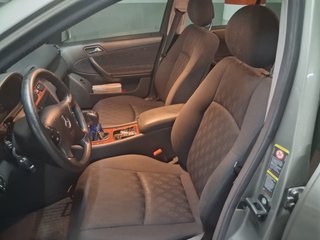 Mercedes-Benz Clase C 2004