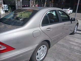 Mercedes-Benz Clase C 2004