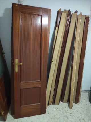 Puerta de madera 61x201