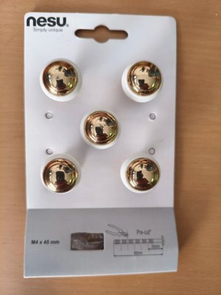 Set de 5 Pomos Nesu Blancos y Dorados