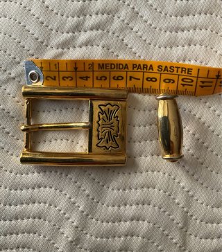Hebilla Metálica Dorada para Cinturón