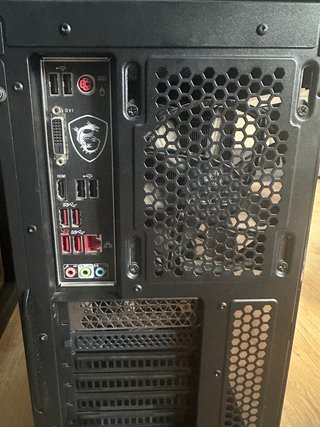 PC Ryzen 7 · RTX 3060 12GB · 2TB NVMe · Monitor 24