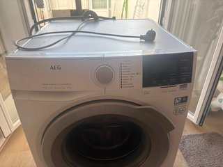 Lavadora AEG 9kg