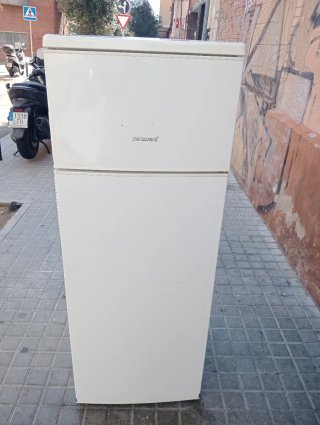 Nevera Benavent Blanca