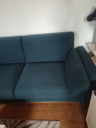 Sofá 2 plazas tela y madera
