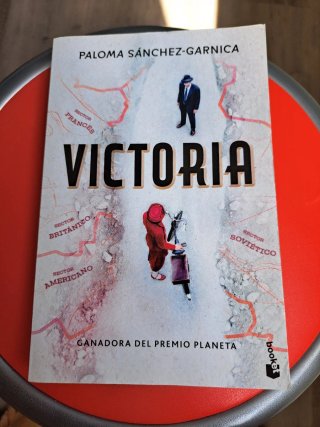 Libro  lectura VICTORIA  de Paloma Sánchez-Garnica