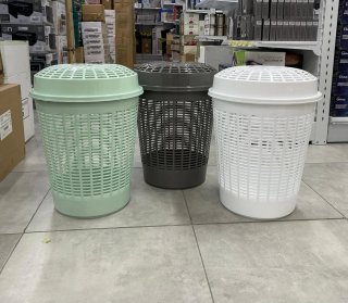 Cesta porta biancheria in plastica