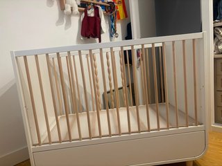 Cuna de bebé IKEA con Cajón