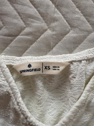 Top Springfield XS blanco volantes