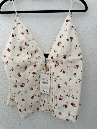 Top Zara Flores Rojas Blanco Talla XXL
