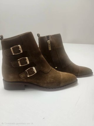 Botines serraje con hebillas