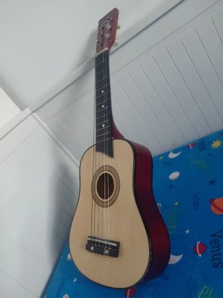 Guitarra infantil
