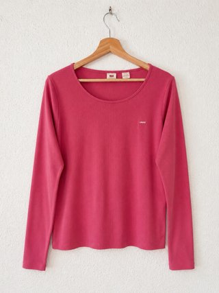 Camiseta Levi's Manga Larga Rosa talla 2XL