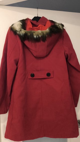Chaquetón Rojo con Capucha