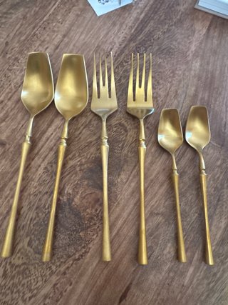 Set de Cubiertos Dorados