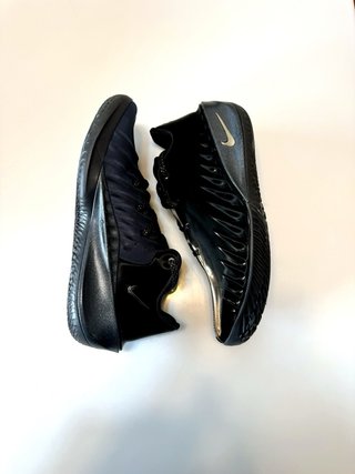 Zapatillas de Baloncesto Negras De lebron yeis