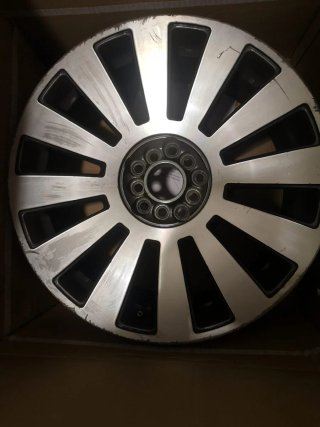Llantas 18 pulgadas estiló Audi A8 4 unidades