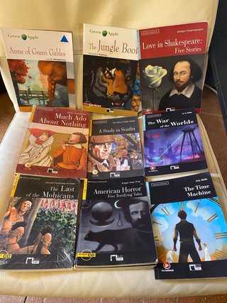 Libros de lectura inglés Green Apple y Black Cat