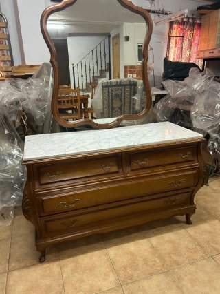 Cómoda y espejo vintage madera mármo.