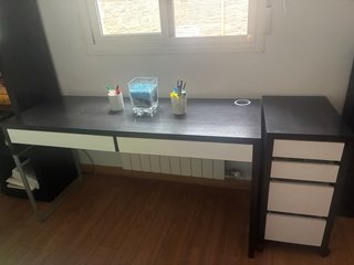 Escritorio con Cajonera