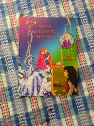 Cuentos bilingües Español/ Inglés
