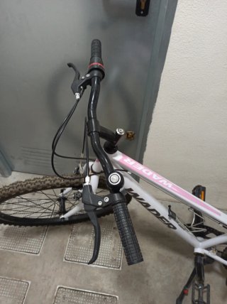Bicicleta Wader Blanca y Rosa 11 pulgadas