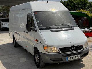 Mercedes-Benz Sprinter 313