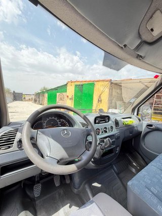 Mercedes-Benz Sprinter 313