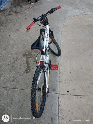 Bicicleta B'TWIN Rodado 24