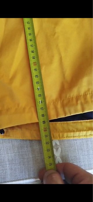 Cortavientos The North Face Amarillo y Negro