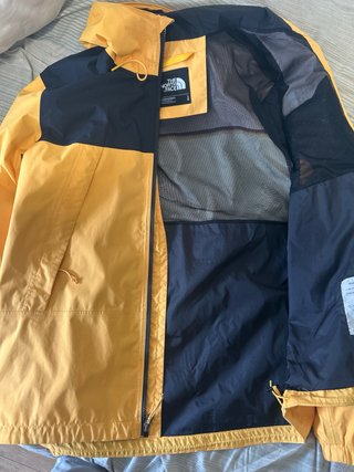 Cortavientos The North Face Amarillo y Negro
