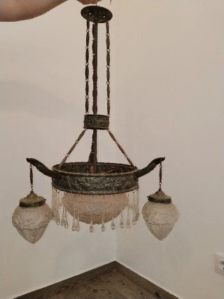 Lámpara de techo antigua
