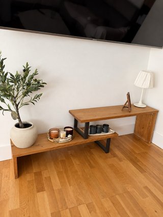 Mueble de salón de madera y metal