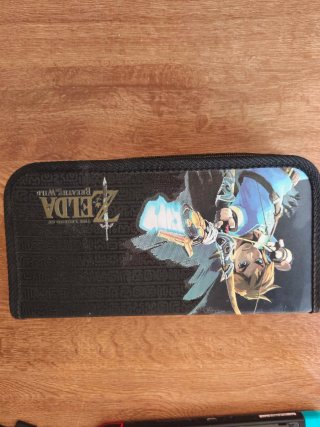 Nintendo Switch con funda Zelda