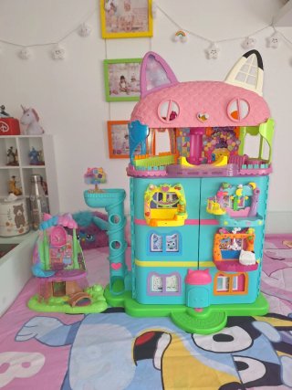Casa delle Bambole di Gabby+giardino+macchina