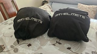Cascos MT HELMETS homologados, dos cascos M