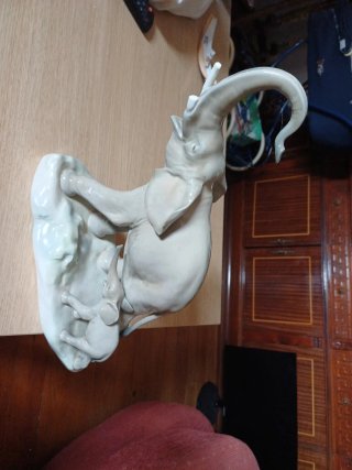 Figura de Porcelana Lladró Elefantes