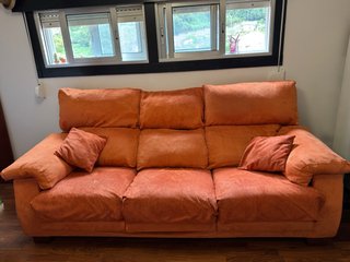 Sofá cómodo naranja 3 plazas abatible