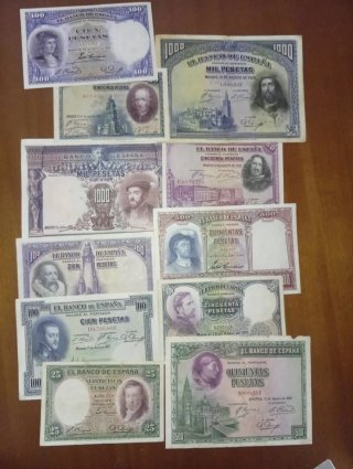 Lote de 11  Billetes  españoles ( 1925 a 1931)