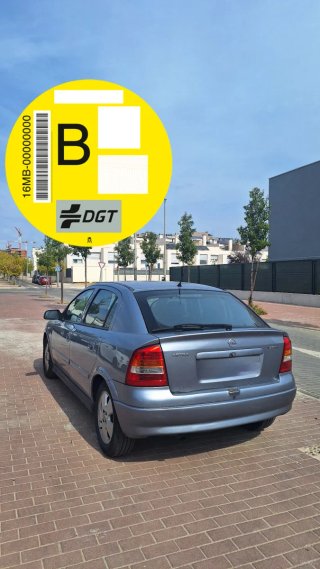 Opel Astra DISTINTIVO B