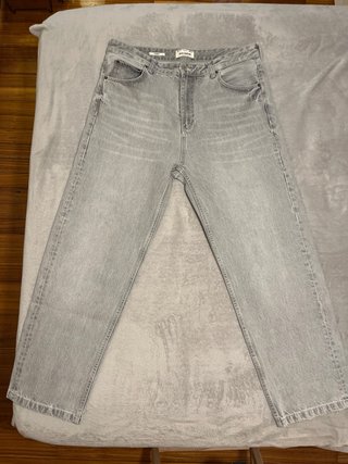 Pantalón Baggy Gris Pull&Bear Talla 44