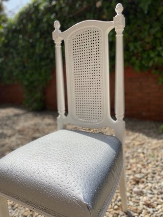 Silla estilo Luis XVI restaurada