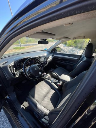 Mitsubishi Outlander PHEV 2016