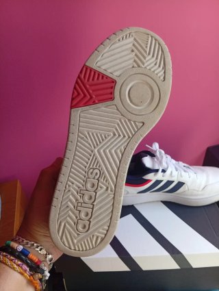 Zapatillas Adidas blancas y azules