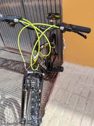 Bicicleta ELEVEN de 24 pulgadas.