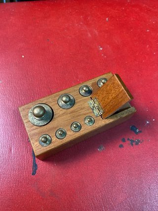 Juego de Pesas para Balanza en Caja de Madera