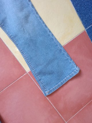 Pantalón vaquero campana talla 9/10 niña