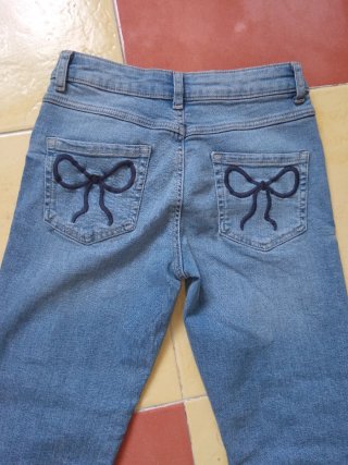 Pantalón vaquero campana talla 9/10 niña